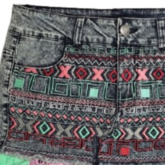 CELEBRITY PINK Upcycled Refashioned Denim Jean Bandanna Skirt - Women's Size 7 - Picture 5 of 6